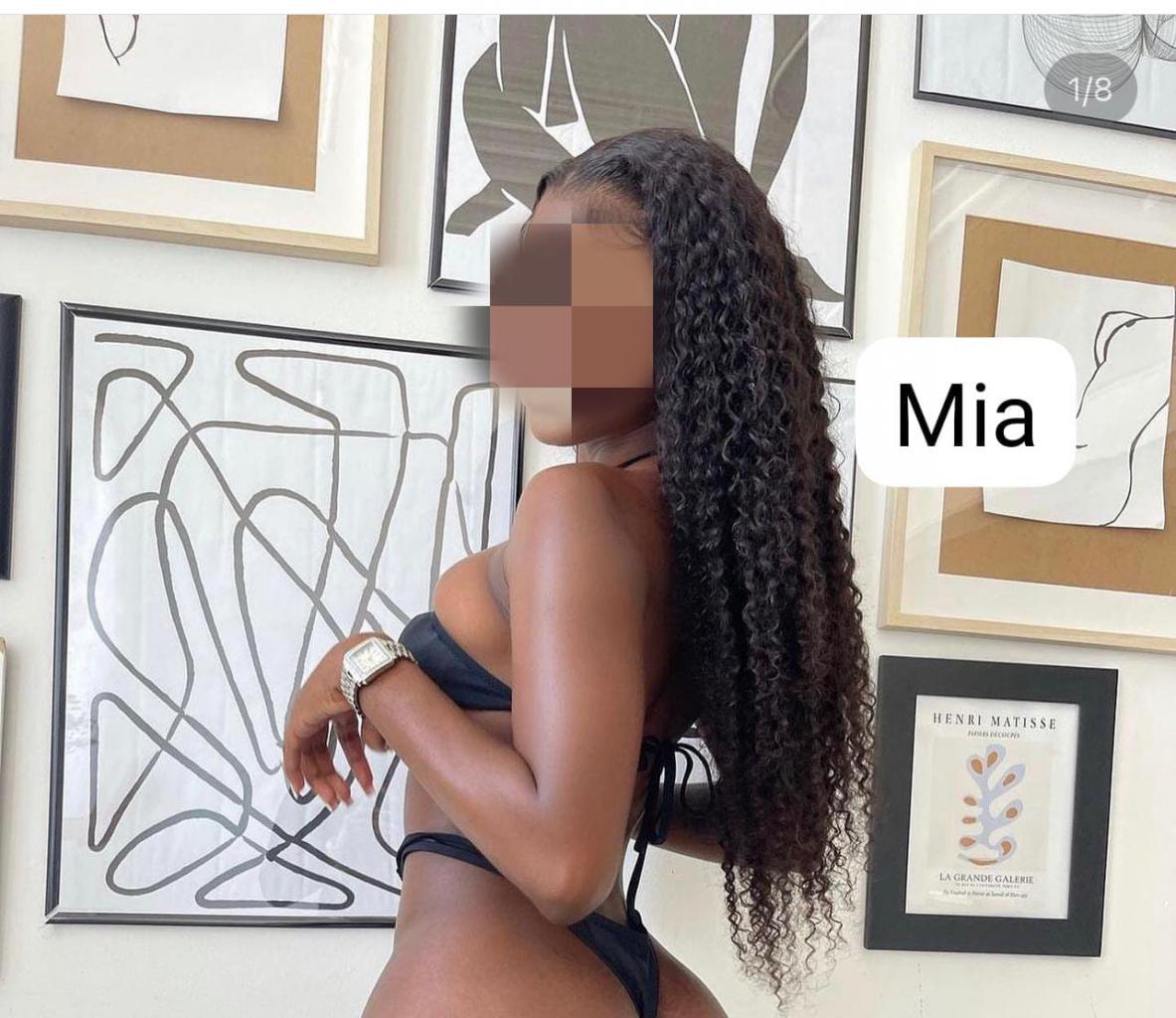 Chica busca chico en Cádiz: 