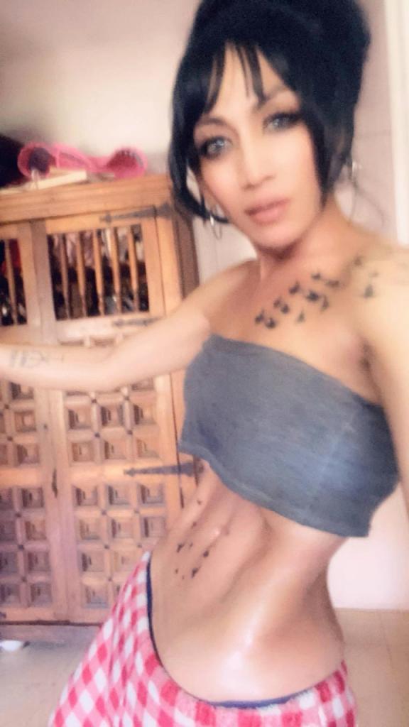 612484717: Chica busca chico en Tenerife