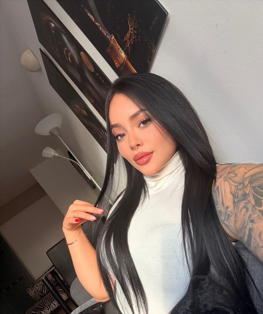 675794226: Chica busca chico en La Coruña