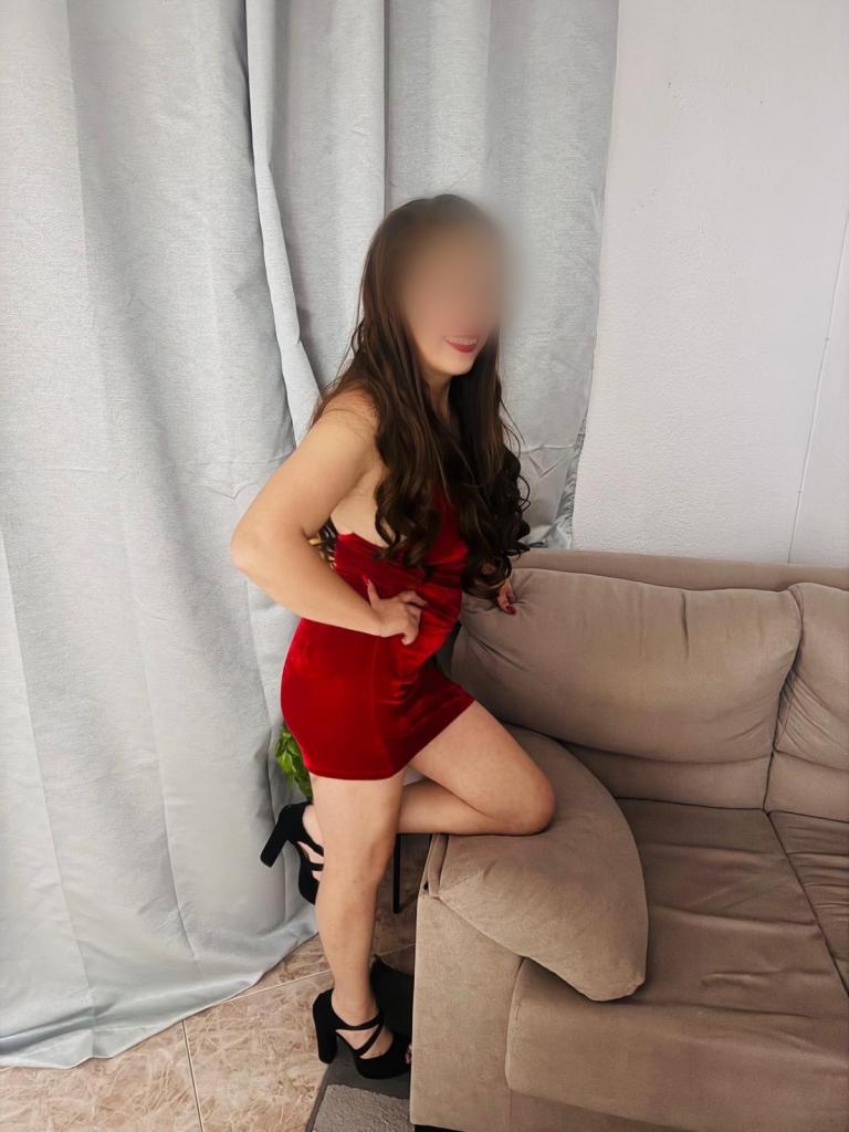 624940585: Chica busca chico en Almería