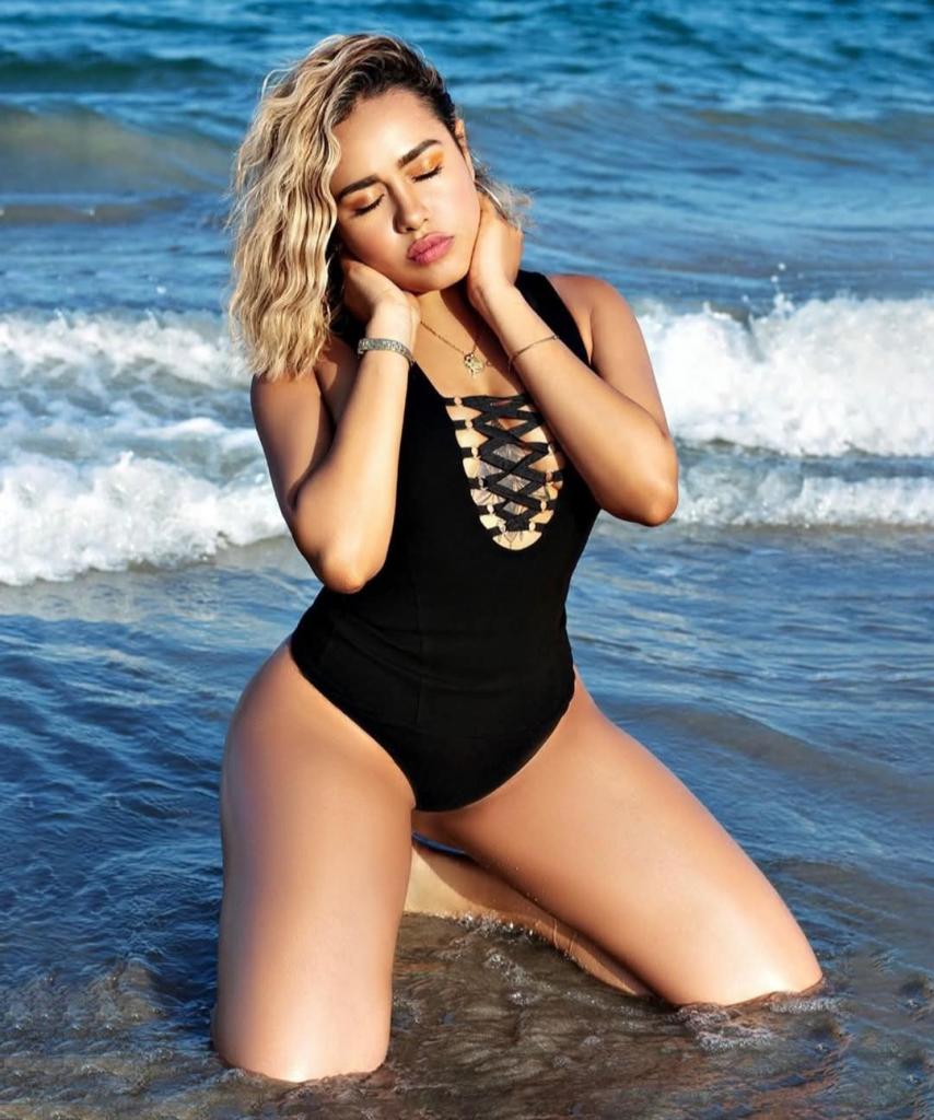 Chica busca chico en Ibiza: 