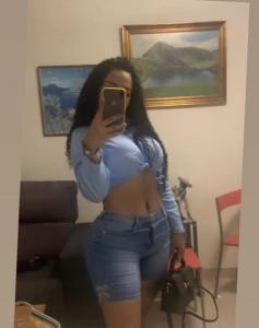 671544530: Chica busca chico en Granada