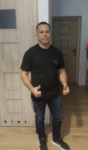 617516513: Chico busca chica en Valencia