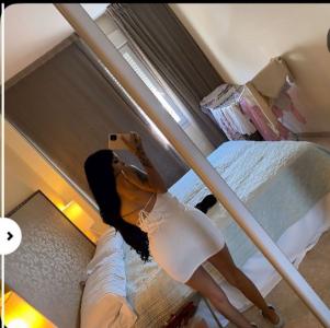 602665395: Chica busca chico en Sevilla