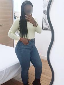 614873379: Chica busca chico en Tarragona