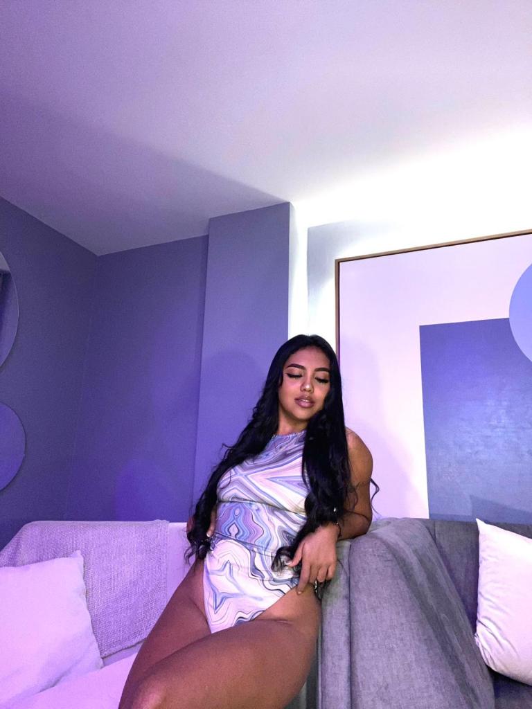 Chica busca chico en Barcelona: 