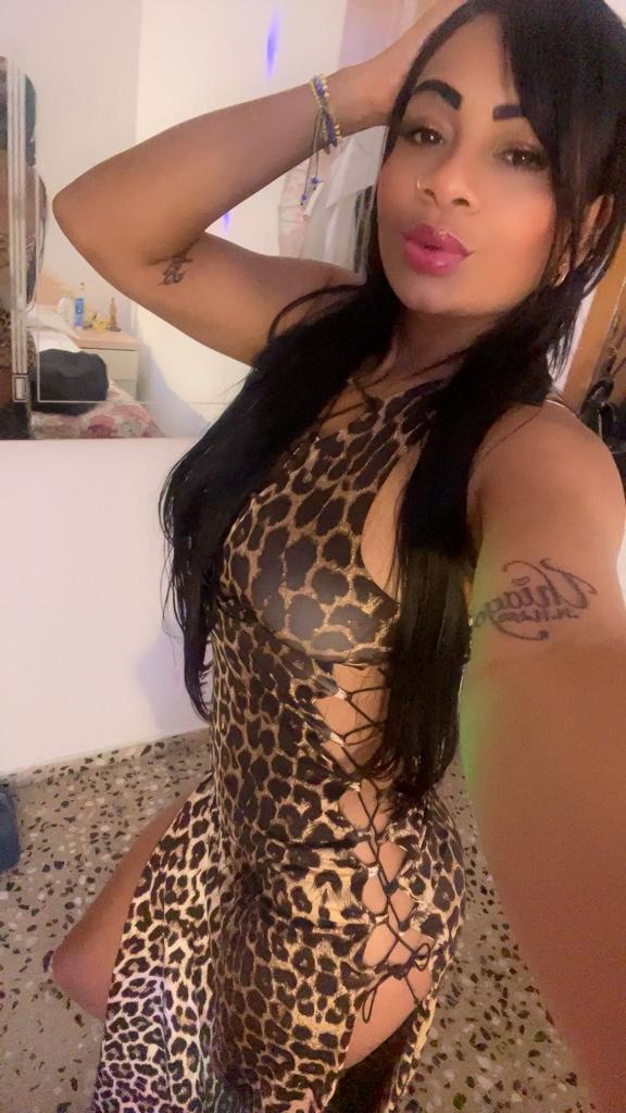 611399628: Chica busca chico en Ibiza