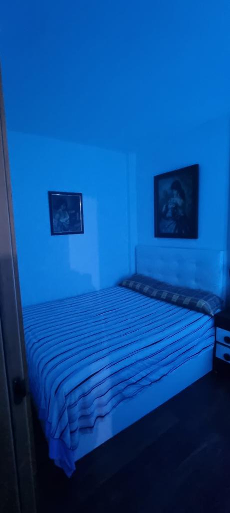 644159925: Chica busca chico en Barcelona