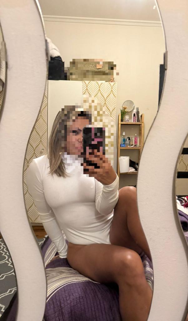 Chica busca chico en Lugo: 