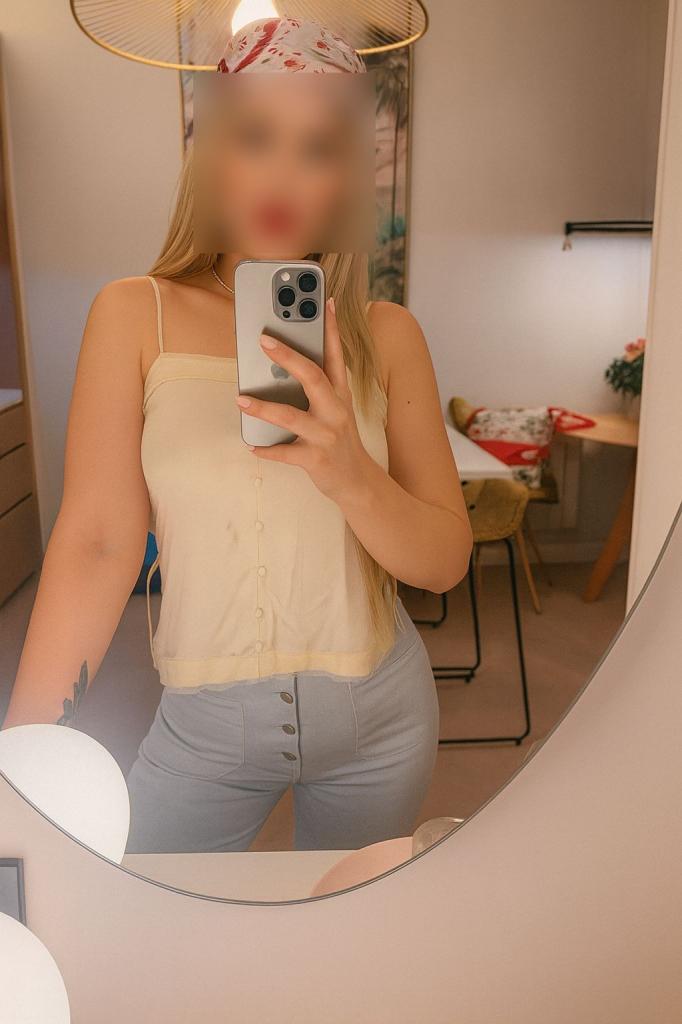 662184673: Chica busca chico en Barcelona