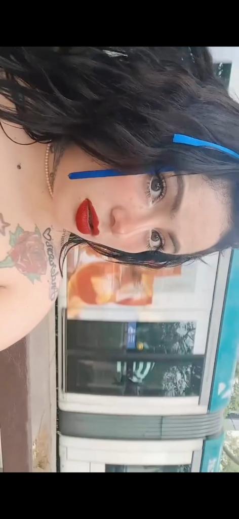 612278770: Chica busca chico en Barcelona