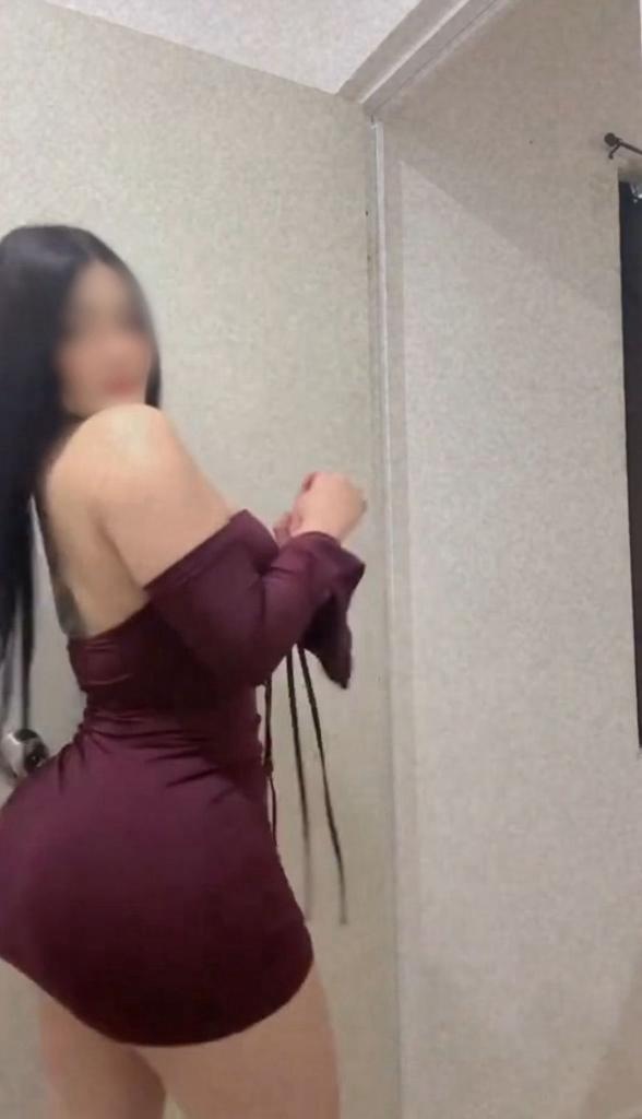 Chica busca chico en Granada: 