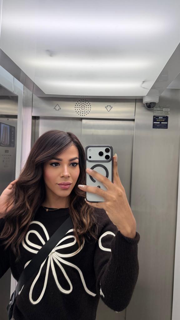 672309001: Travesti en Barcelona