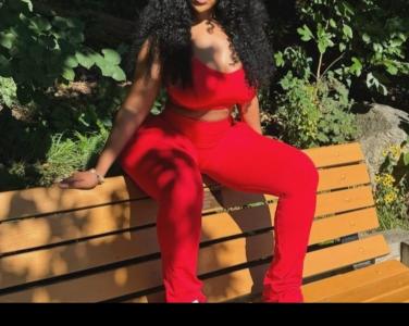 614954399: Chica busca chico en Madrid