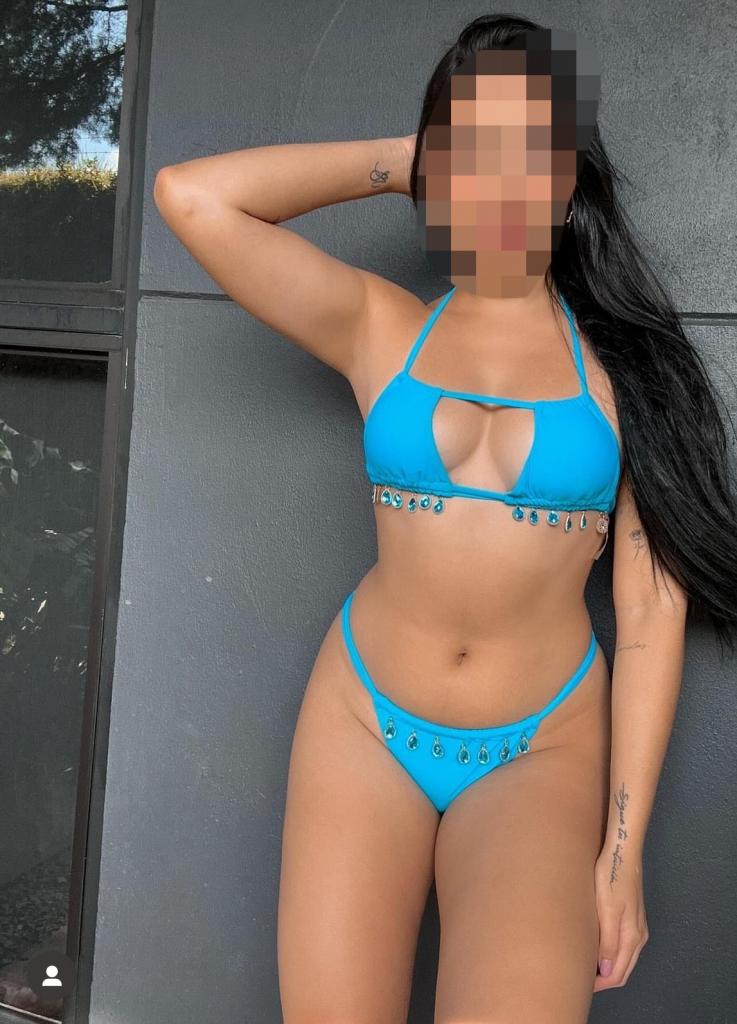 643561296: Chica busca chico en Las Palmas