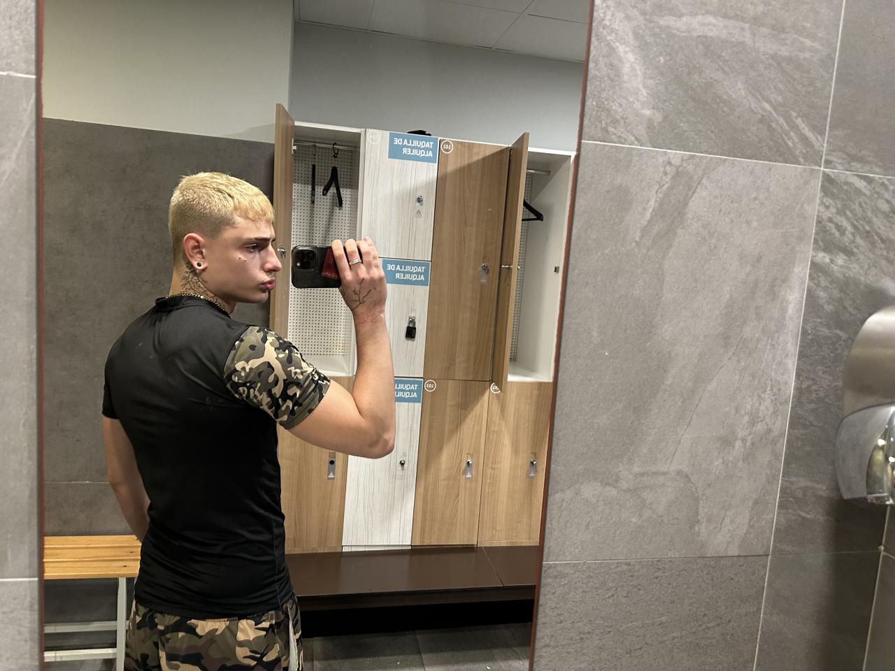 612461014: Chico busca chica en Madrid