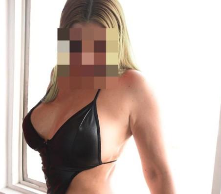 Chica busca chico en Alicante: Chica busca chico