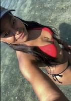 670502467: Chica busca chico en Sevilla