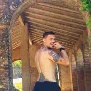 611176171: Chico busca chica en Cádiz