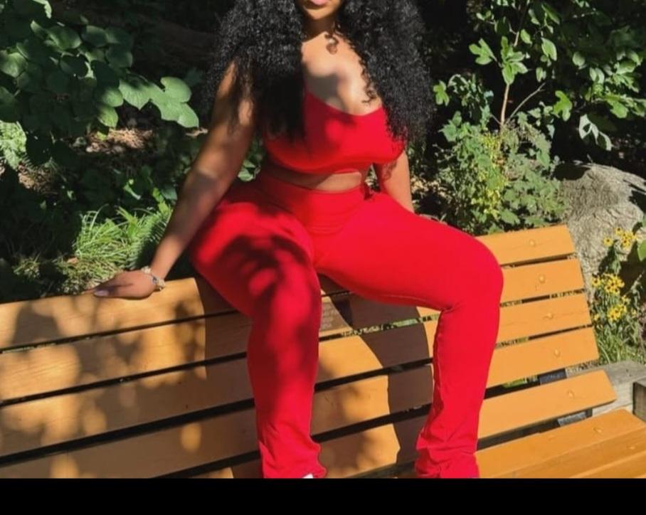 614954399: Chica busca chico en Madrid