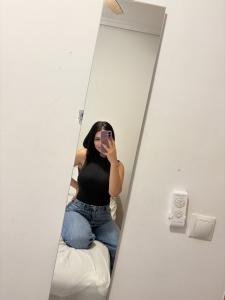 637093292: Chica busca chico en Madrid