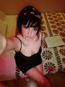 647348058: Chica busca chico en Navarra