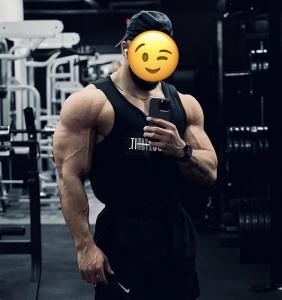 Chico busca chica en Málaga: 