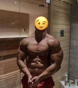 Chico busca chica en Málaga: 