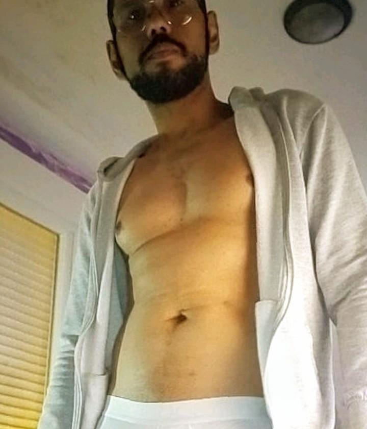 672979567: Chico busca chica en Asturias