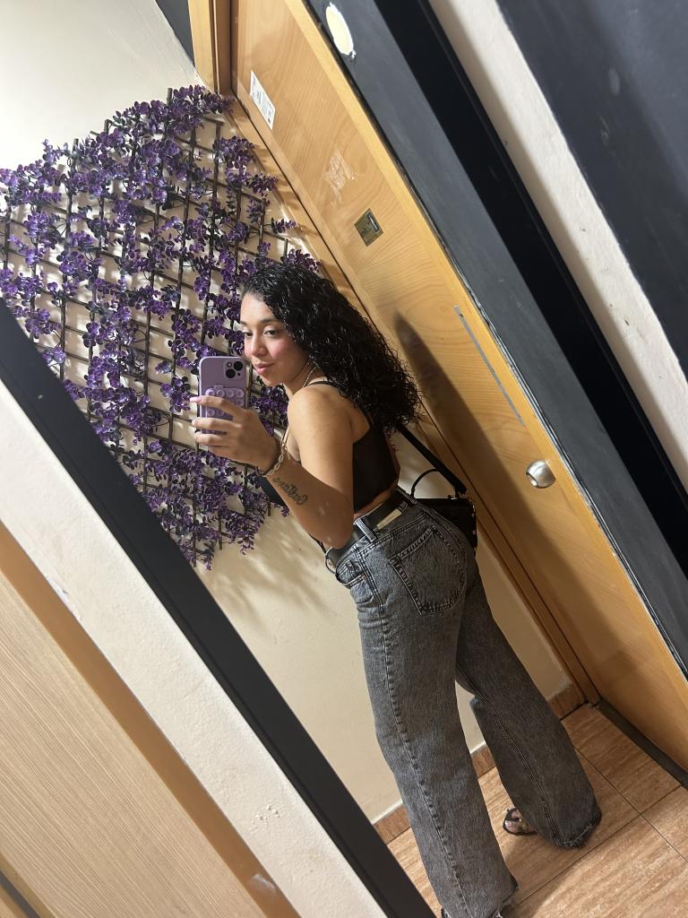 642756845: Chica busca chico en Valencia