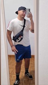 695091078: Chico busca chica en León