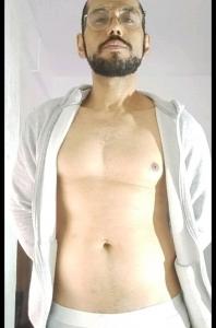 672979567: Chico busca chica en Asturias