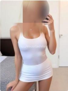 Chica busca chico en Ibiza: 