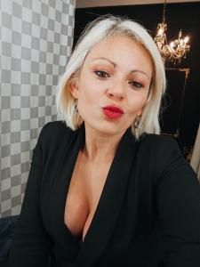 Chica busca chico en Barcelona: 