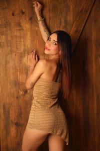 613312097: Chica busca chico en Madrid