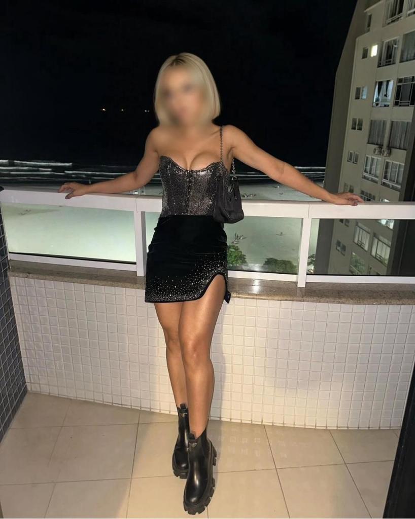 655237679: Chica busca chico en Sevilla