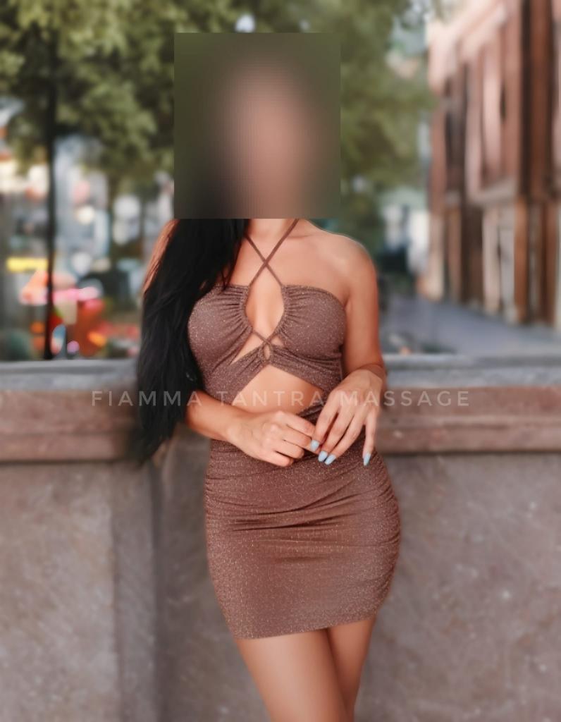 613935019: Chica busca chico en Málaga