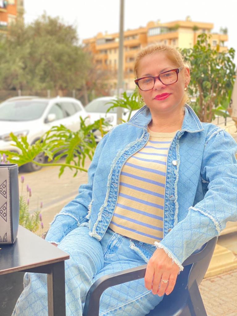 663456866: Chica busca chico en Alicante