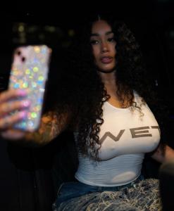 Chica busca chico en La Coruña: 