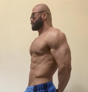 Chico busca chica en Málaga: 