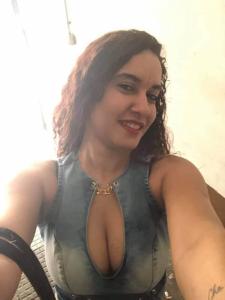 611893825: Chica busca chico en Pontevedra