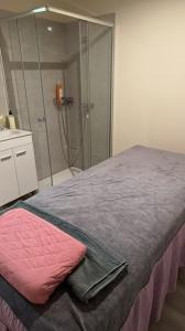 673183910: Chica busca chico en Madrid