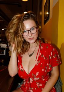 623532704: Chica busca chico en Granada