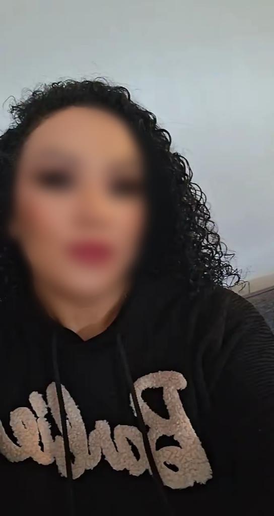 Chica busca chico en Tenerife: 