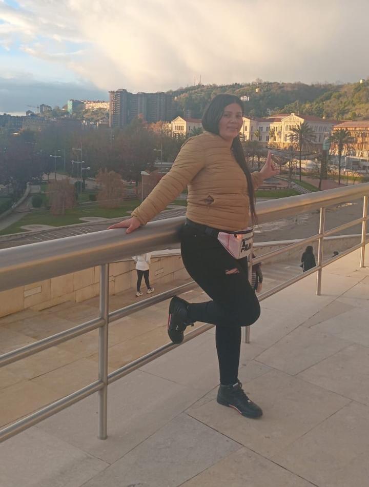 Chica busca chico en Alicante: 