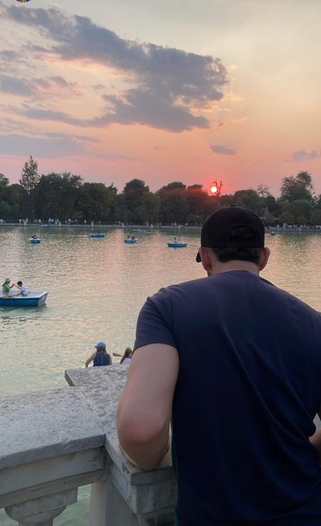 Chico busca chica en Madrid: 