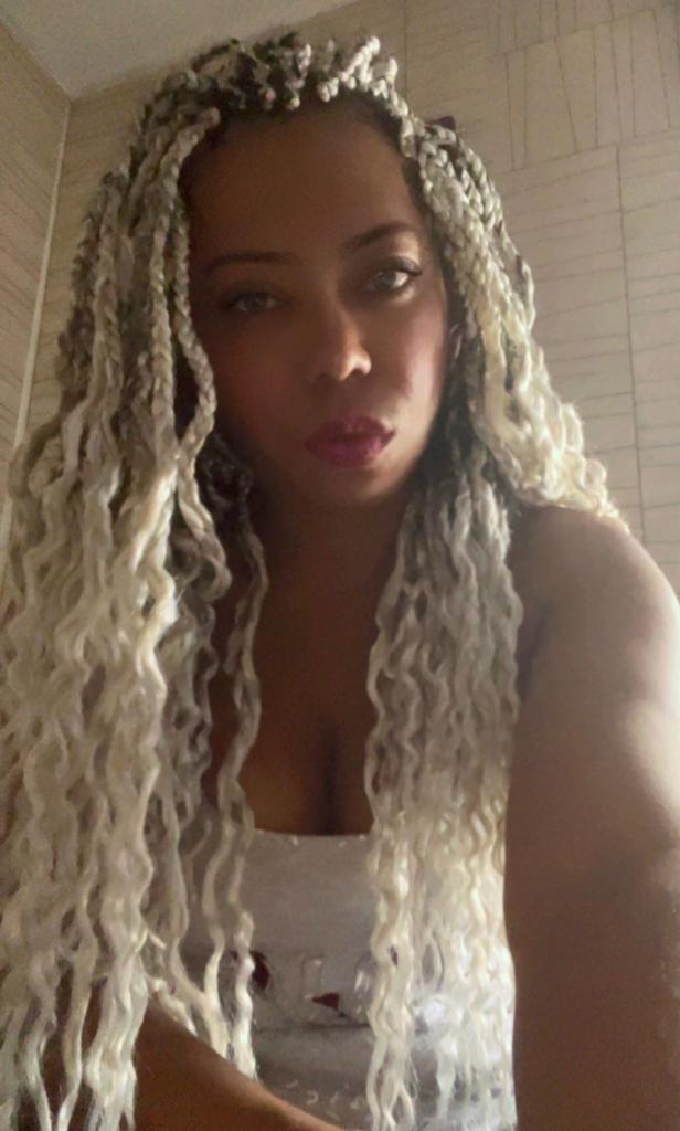 Chica busca chico en Almería: 