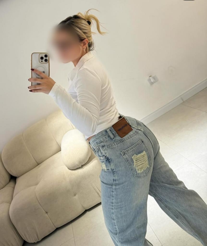 Chica busca chico en La Coruña: 