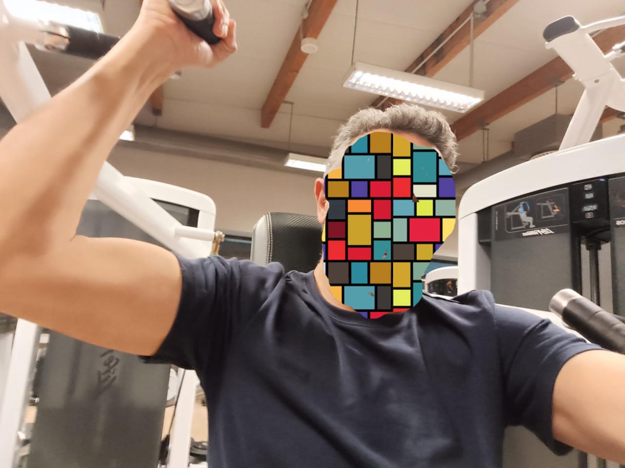 Chico busca chica en Sevilla: 