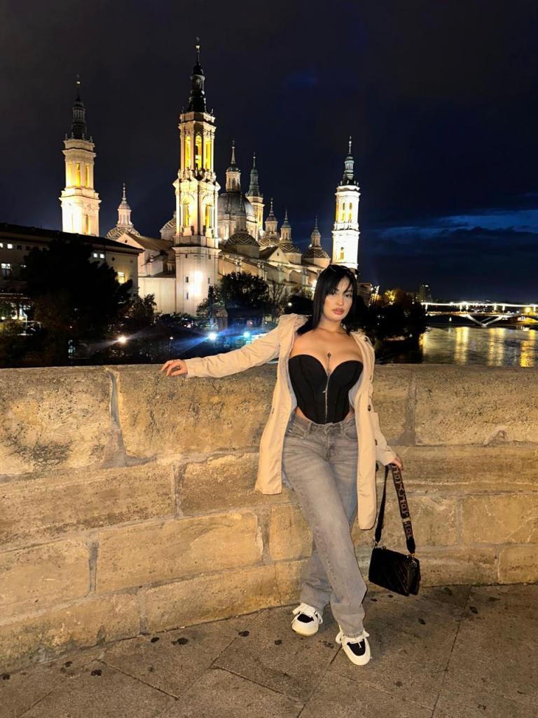 Chica busca chico en Barcelona: 